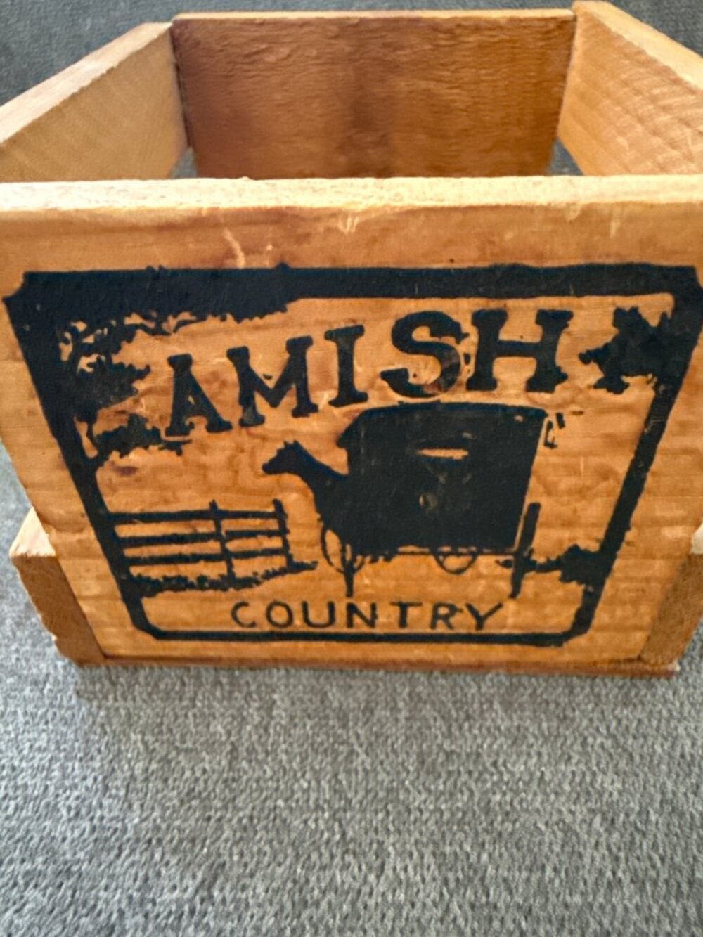 Amish Country Salt & Pepper Shakers With Wooden Holder Hand-Painted Ceramic Coll - Picture 7 of 11